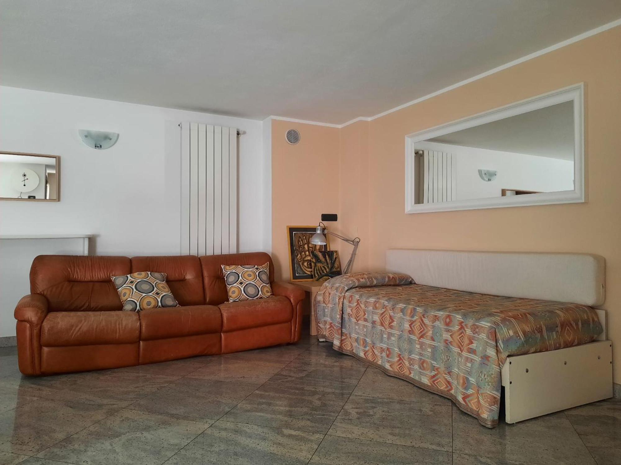 B&B Al Castel Пон-Сен-Мартен Экстерьер фото
